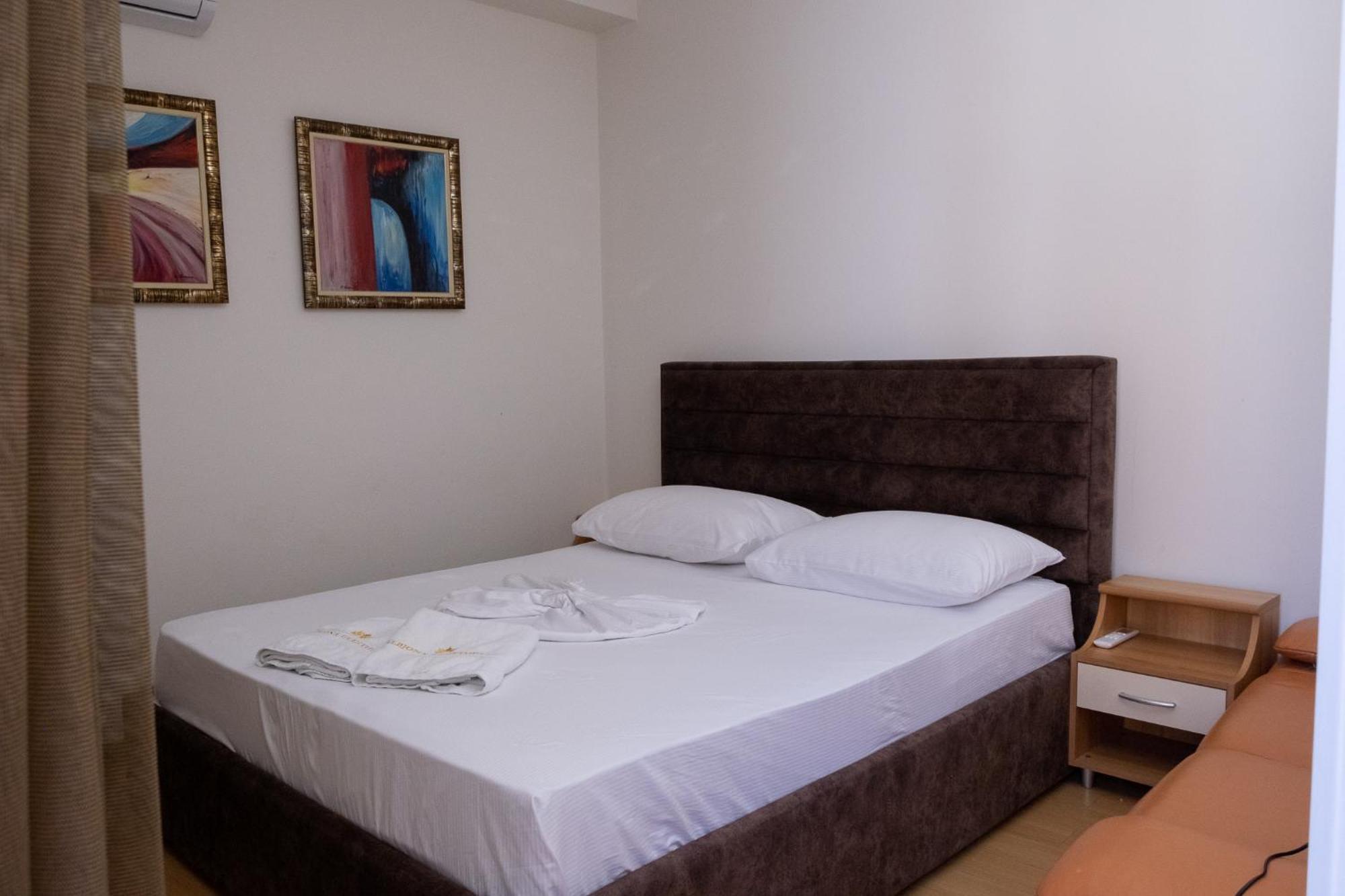 Albjona Guesthouse 티라나 외부 사진