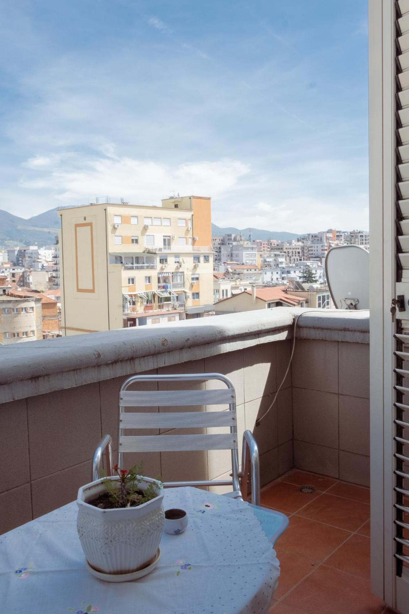 Albjona Guesthouse 티라나 외부 사진
